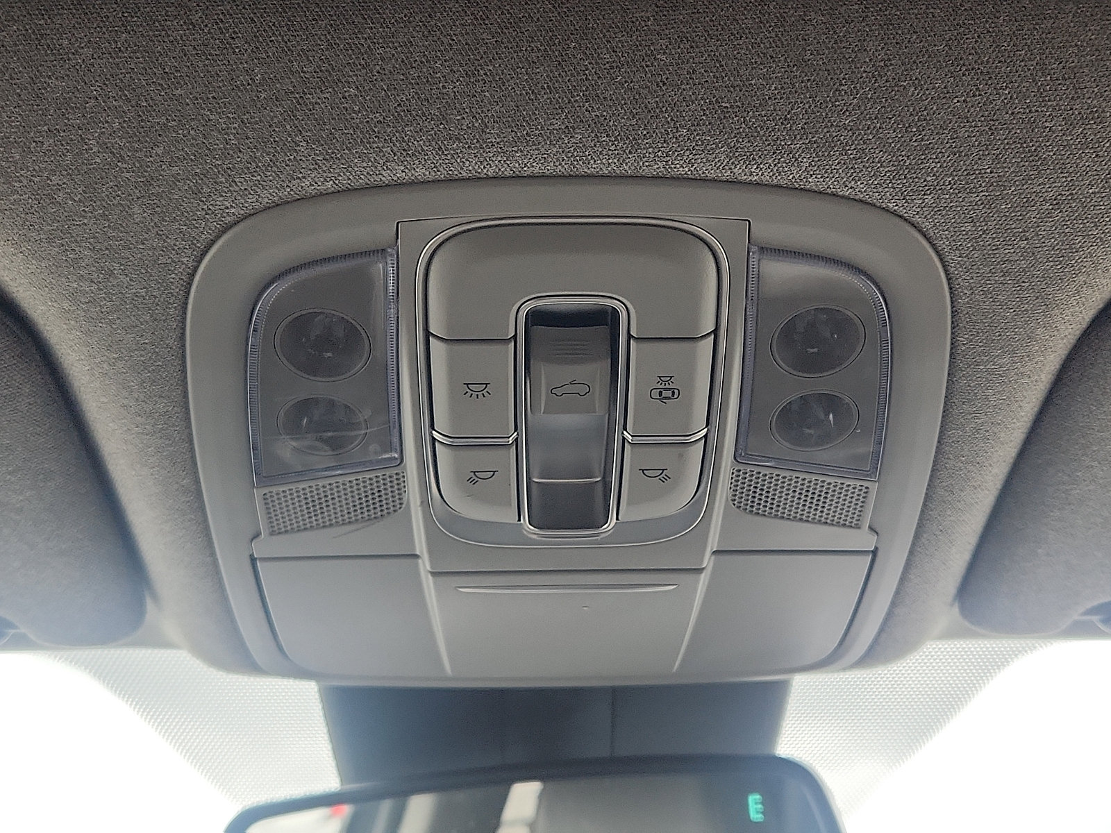 Used 2020 Hyundai Santa Fe Limited w/ Cargo Package AWD/4WD image 19