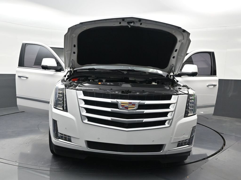 Used 2019 Cadillac Escalade ESV Premium Luxury RWD image 40
