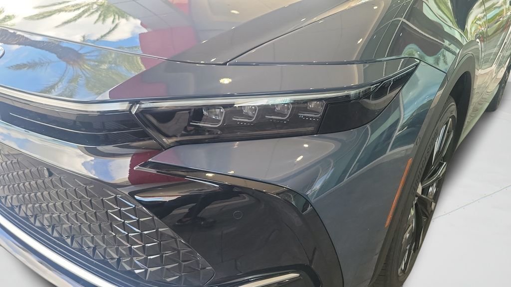 New 2026 Toyota Crown Platinum AWD/4WD image 25
