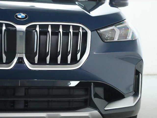 Used 2026 BMW X1 xDrive28i AWD/4WD image 9