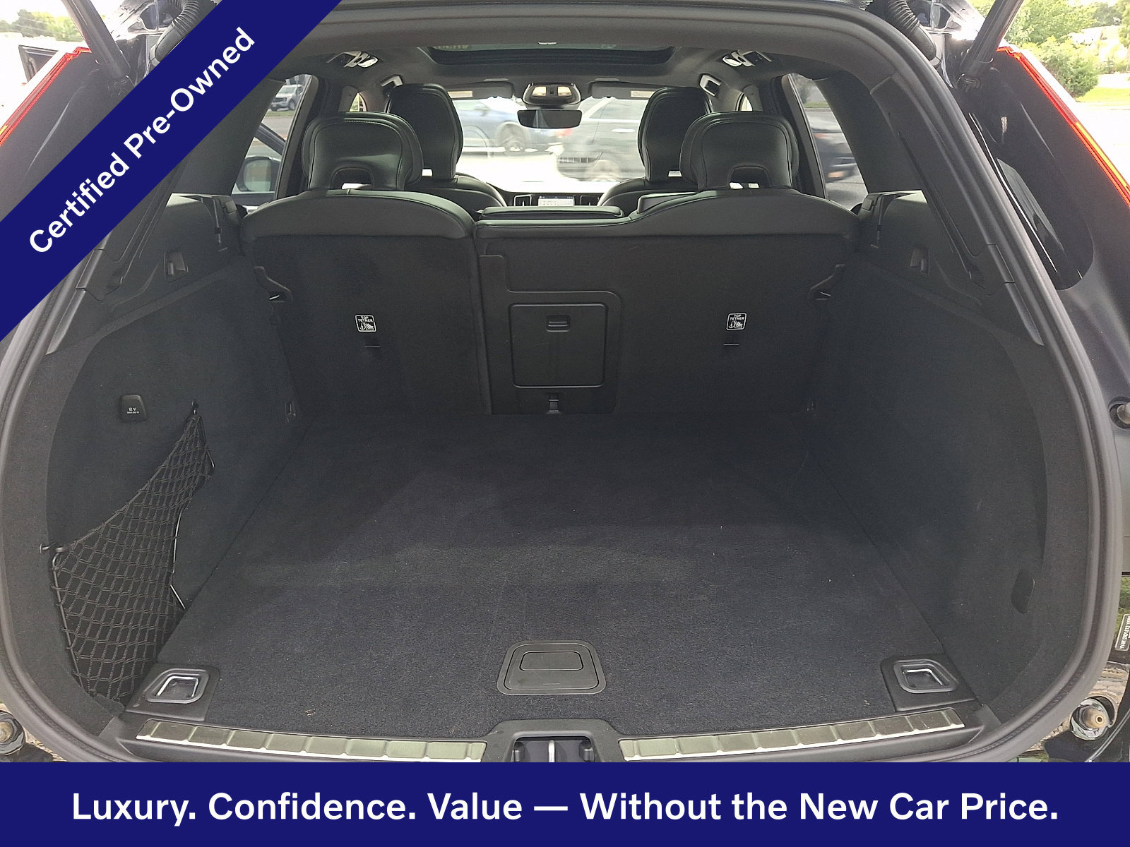 Certified 2025 Volvo XC60 B5 Ultra AWD/4WD image 28