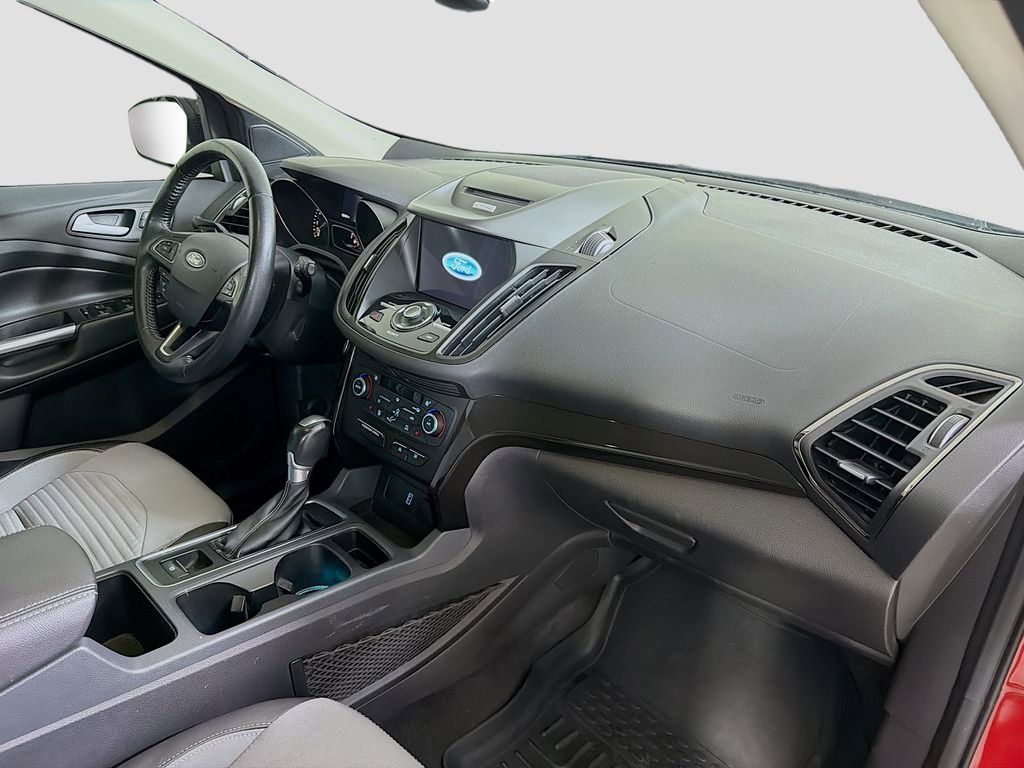 Used 2017 Ford Escape Titanium FWD image 31