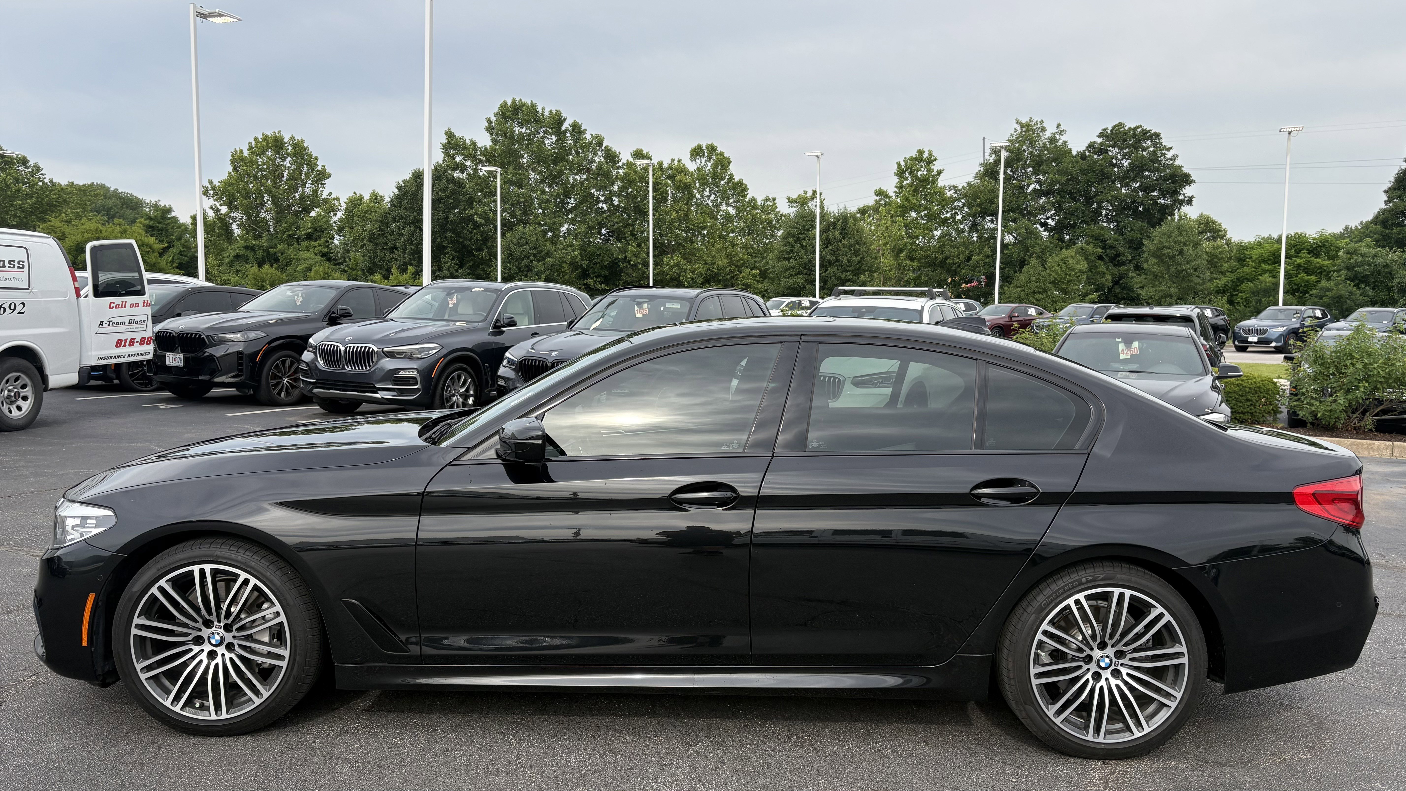 Used 2019 BMW 530i xDrive w/ M Sport Package AWD/4WD image 7