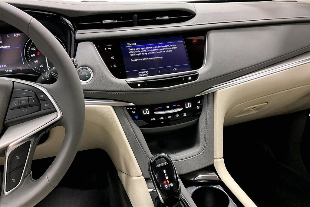 New 2026 Cadillac XT5 Premium Luxury w/ Driver Assist Package FWD image 17