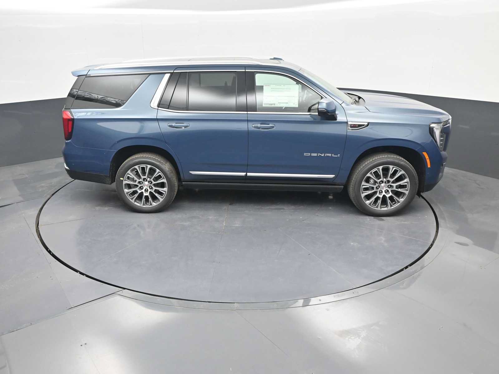 New 2027 GMC Yukon Denali w/ Denali Reserve Package AWD/4WD image 17