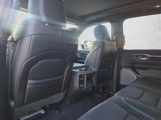 New 2026 RAM 1500 Laramie AWD/4WD image 14
