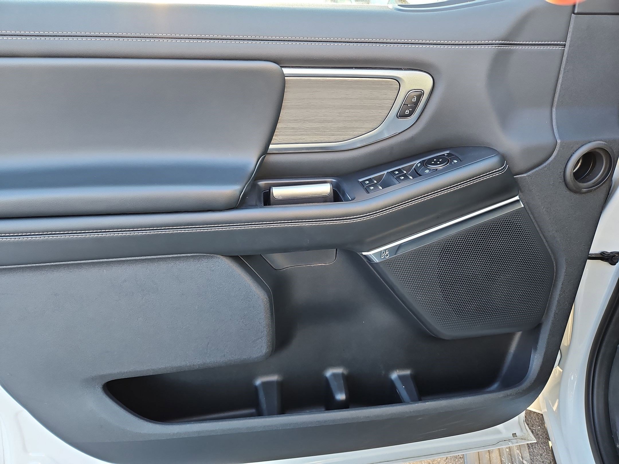 Used 2025 Ford Expedition Max Platinum image 15