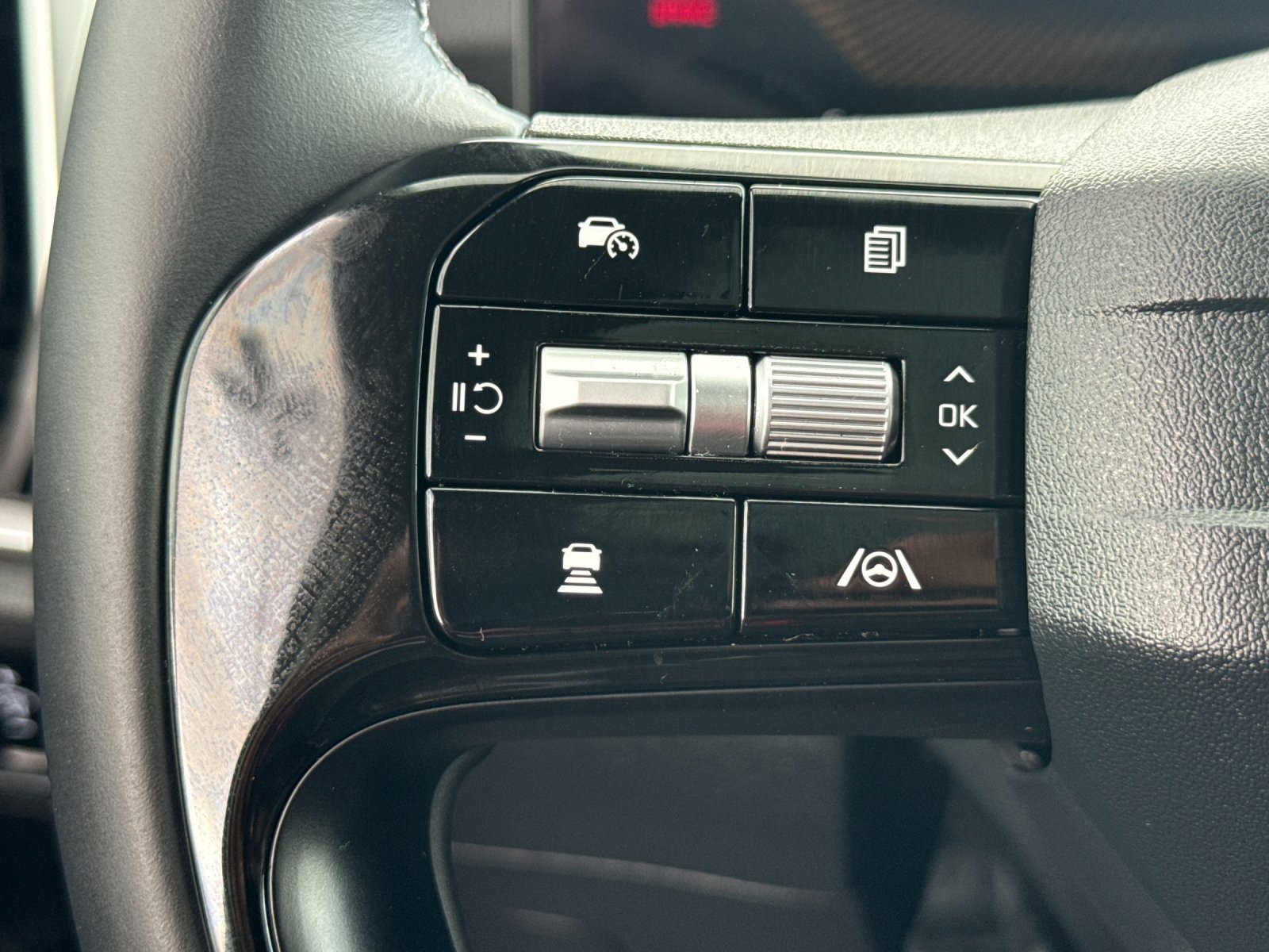 New 2026 Kia Sorento EX image 30