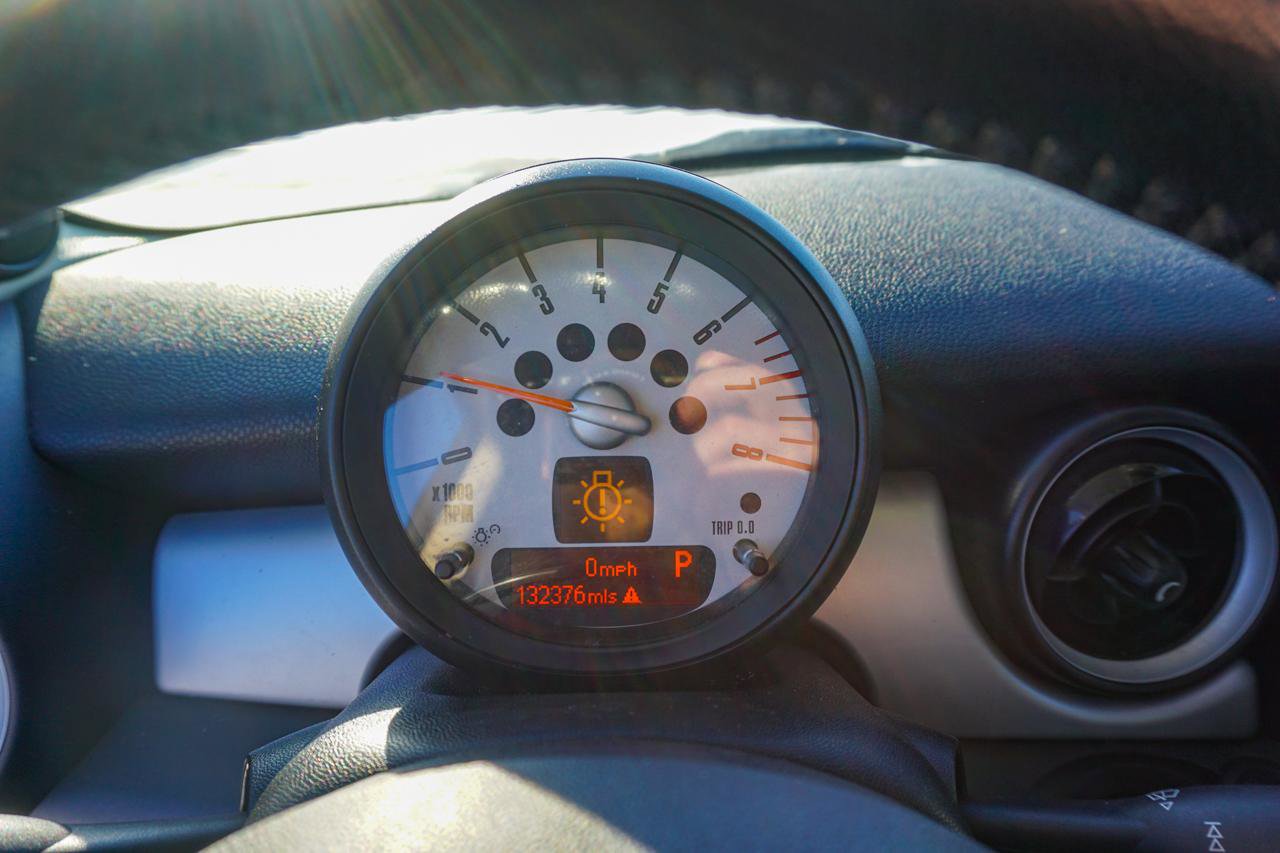 Used 2011 MINI Cooper Hardtop image 12