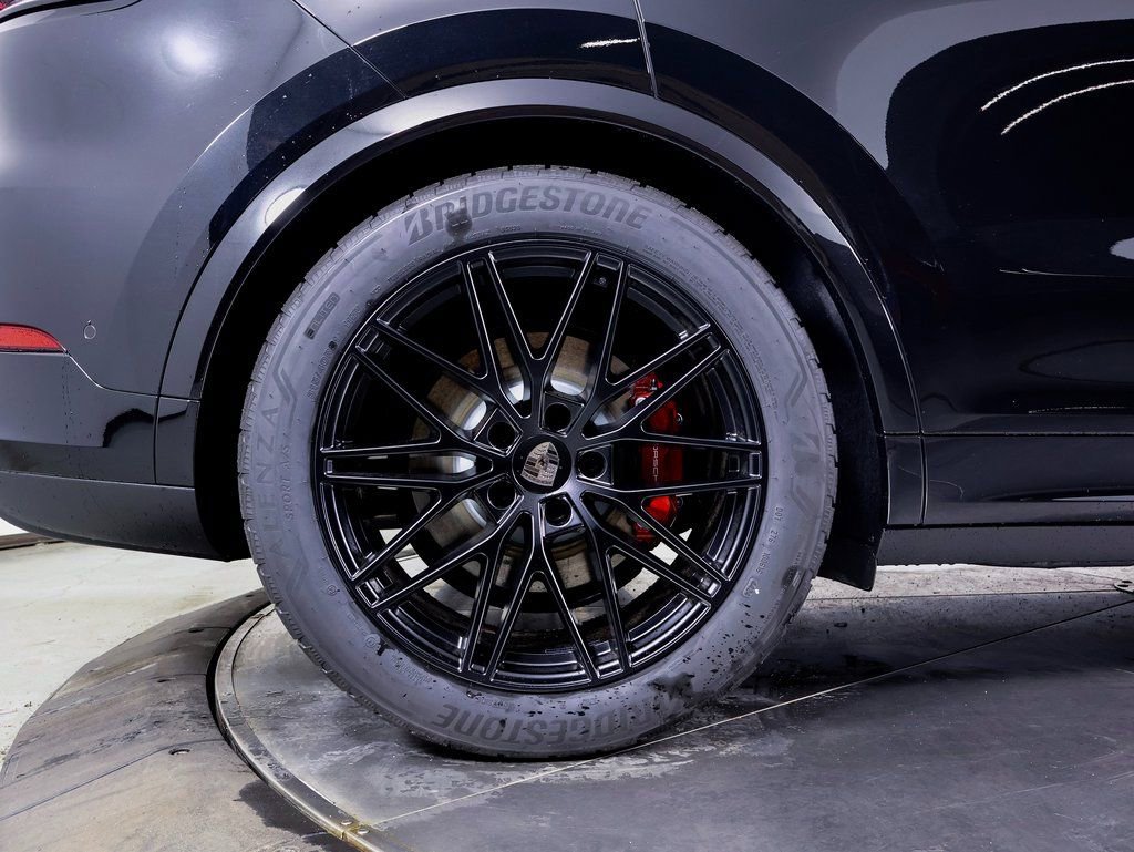 New 2025 Porsche Cayenne Turbo image 24