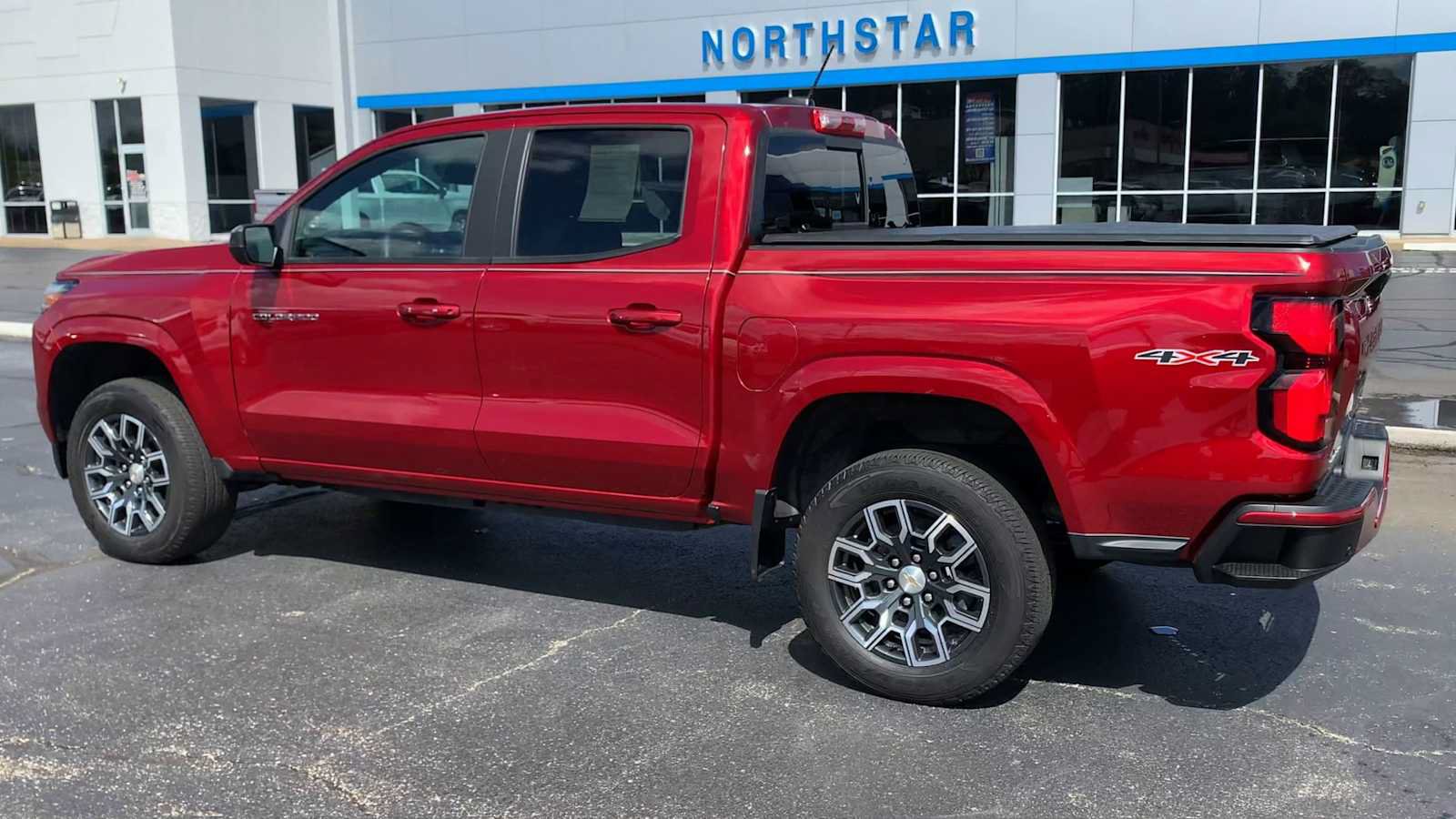 Certified 2023 Chevrolet Colorado LT w/ LT Convenience Package III AWD/4WD image 6