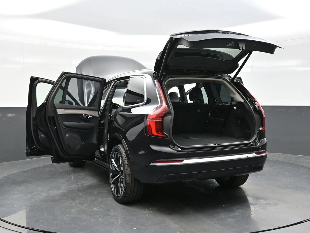 Used 2025 Volvo XC90 B5 Ultra AWD/4WD image 41