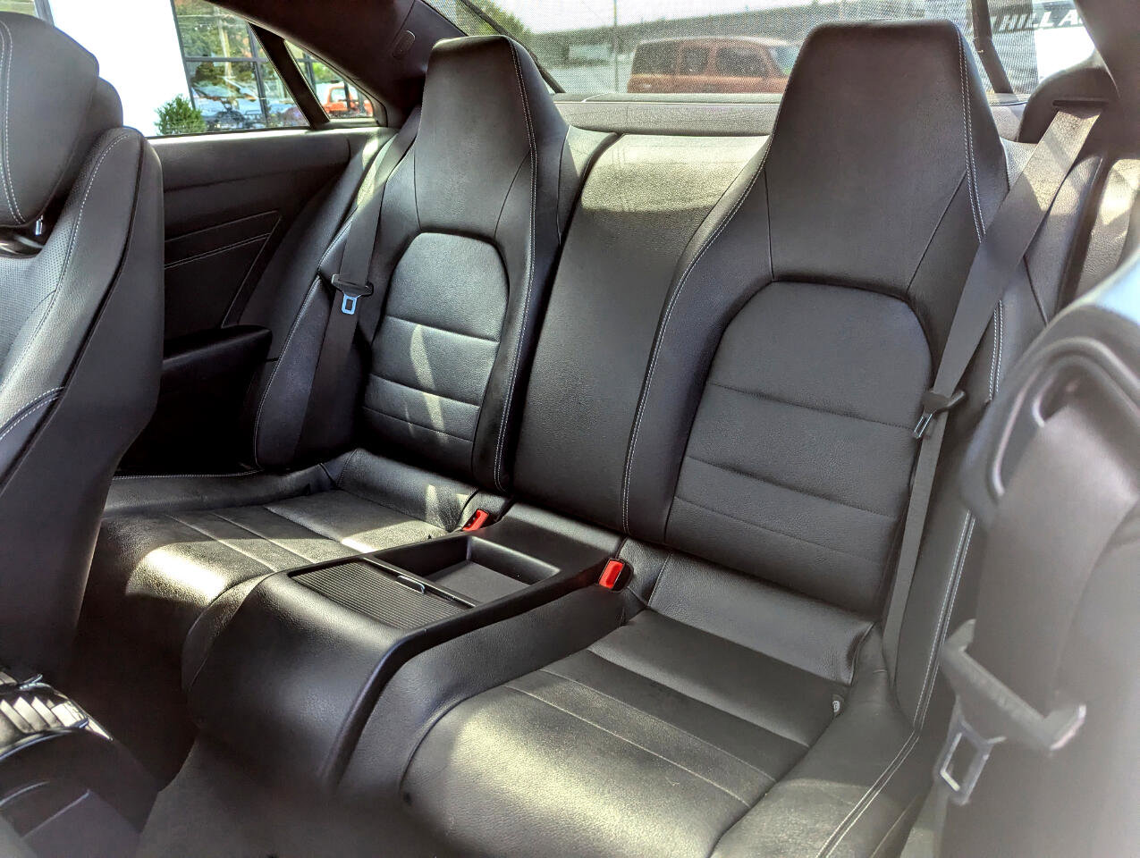 Used 2016 Mercedes-Benz E 400 4MATIC Coupe image 34