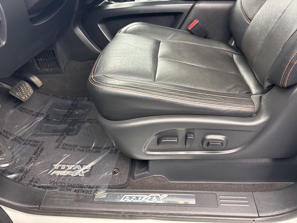 Used 2021 Nissan Titan PRO-4X w/ Pro-4x Convenience Package AWD/4WD image 31