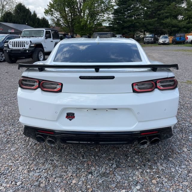 Used 2019 Chevrolet Camaro ZL1 RWD image 6
