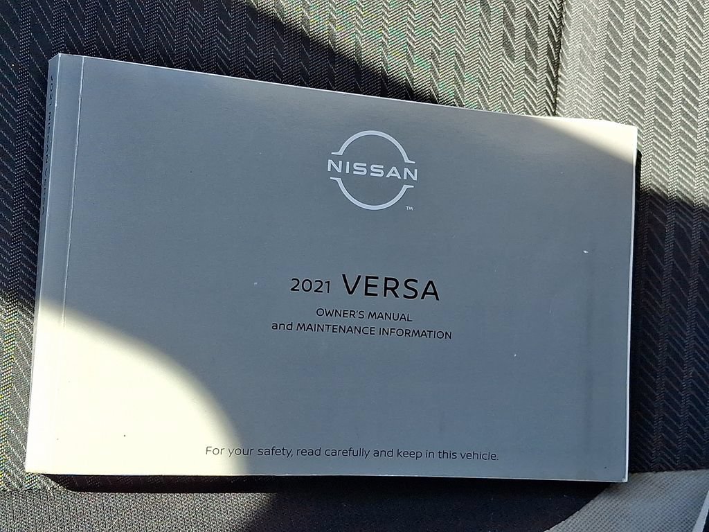 Used 2021 Nissan Versa SV FWD image 29