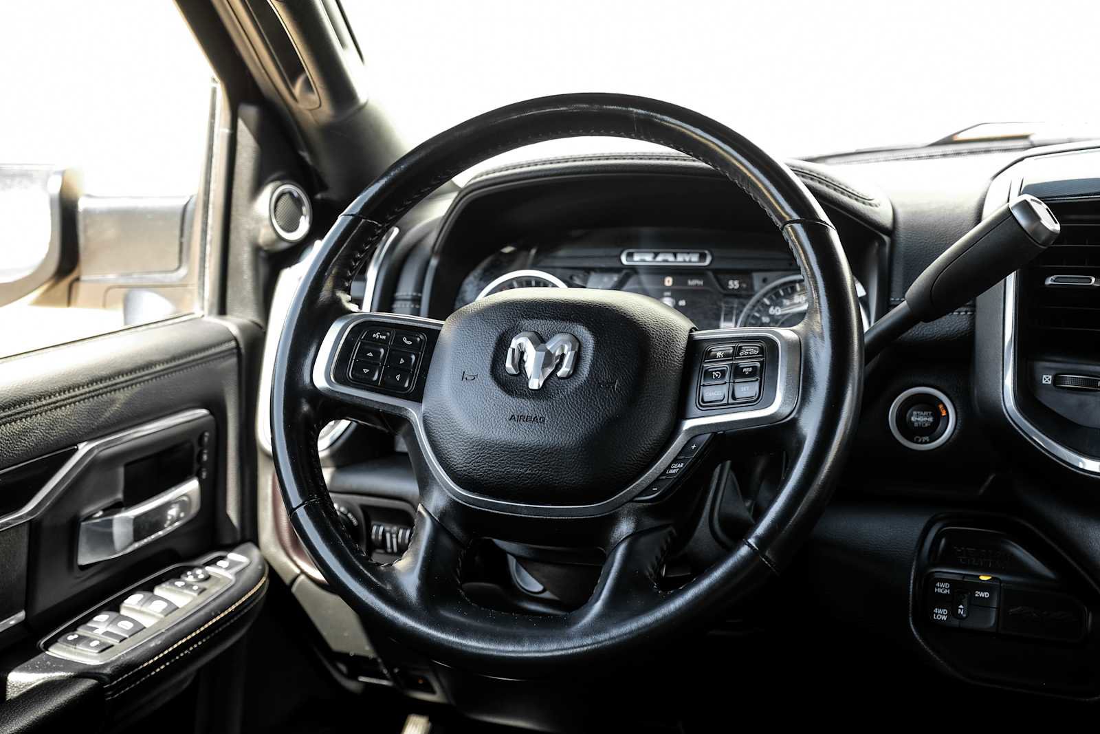Used 2022 RAM 3500 Laramie AWD/4WD image 19