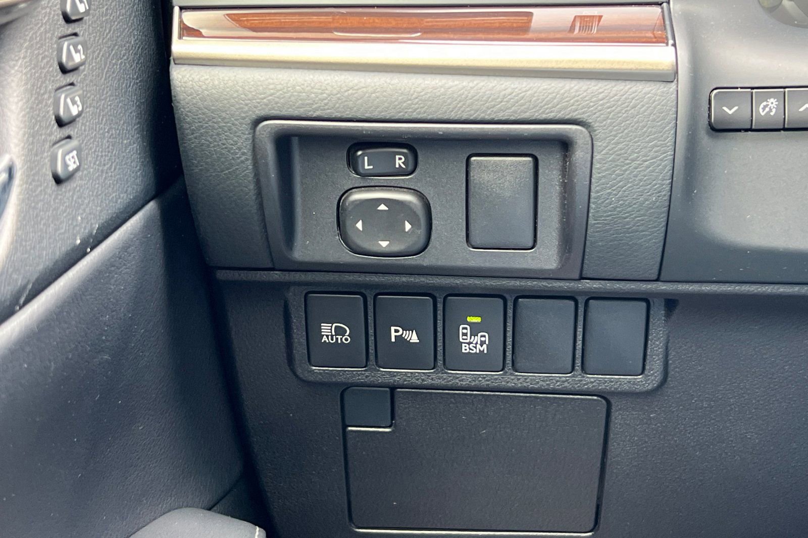 Used 2018 Lexus ES 350 w/ Navigation System Package FWD image 32