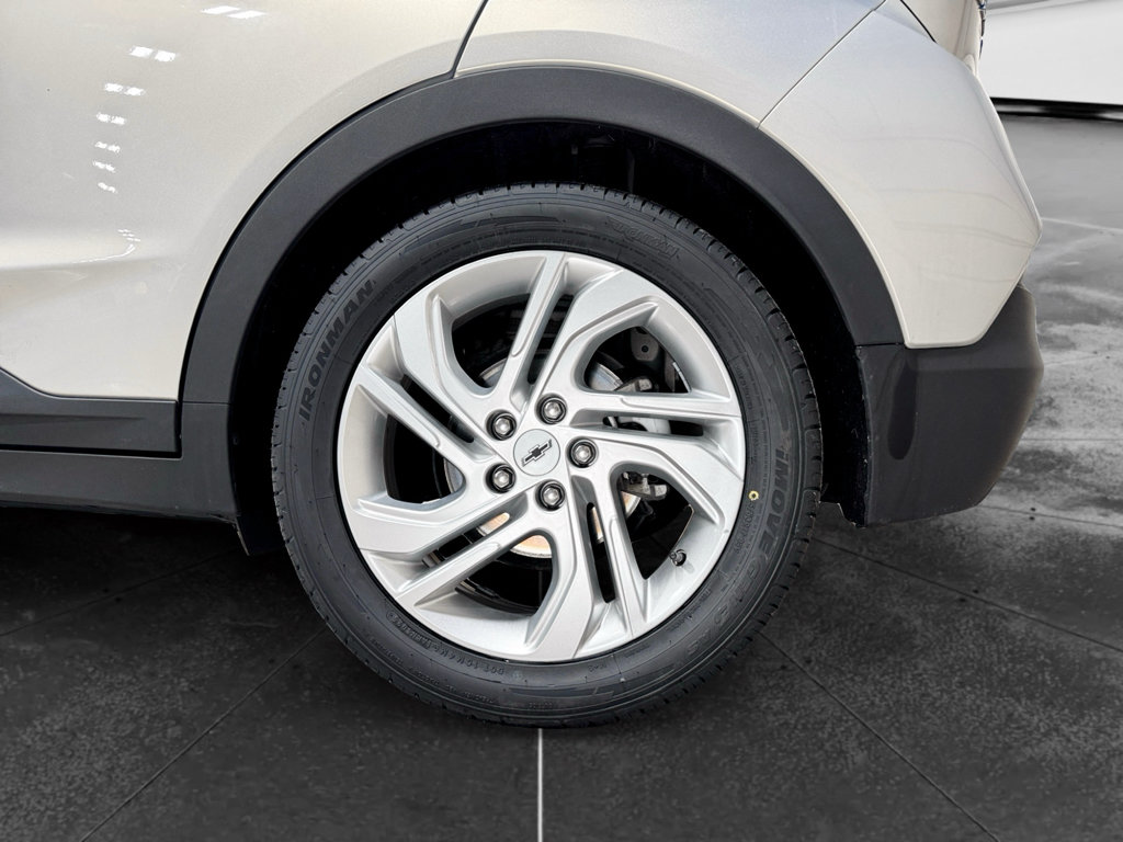 Used 2023 Chevrolet Bolt LT w/ Driver Confidence Package FWD image 31