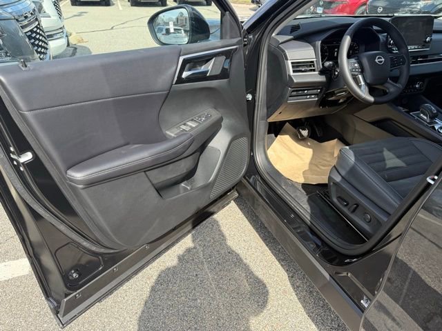 New 2026 Nissan Rogue SL AWD/4WD image 15