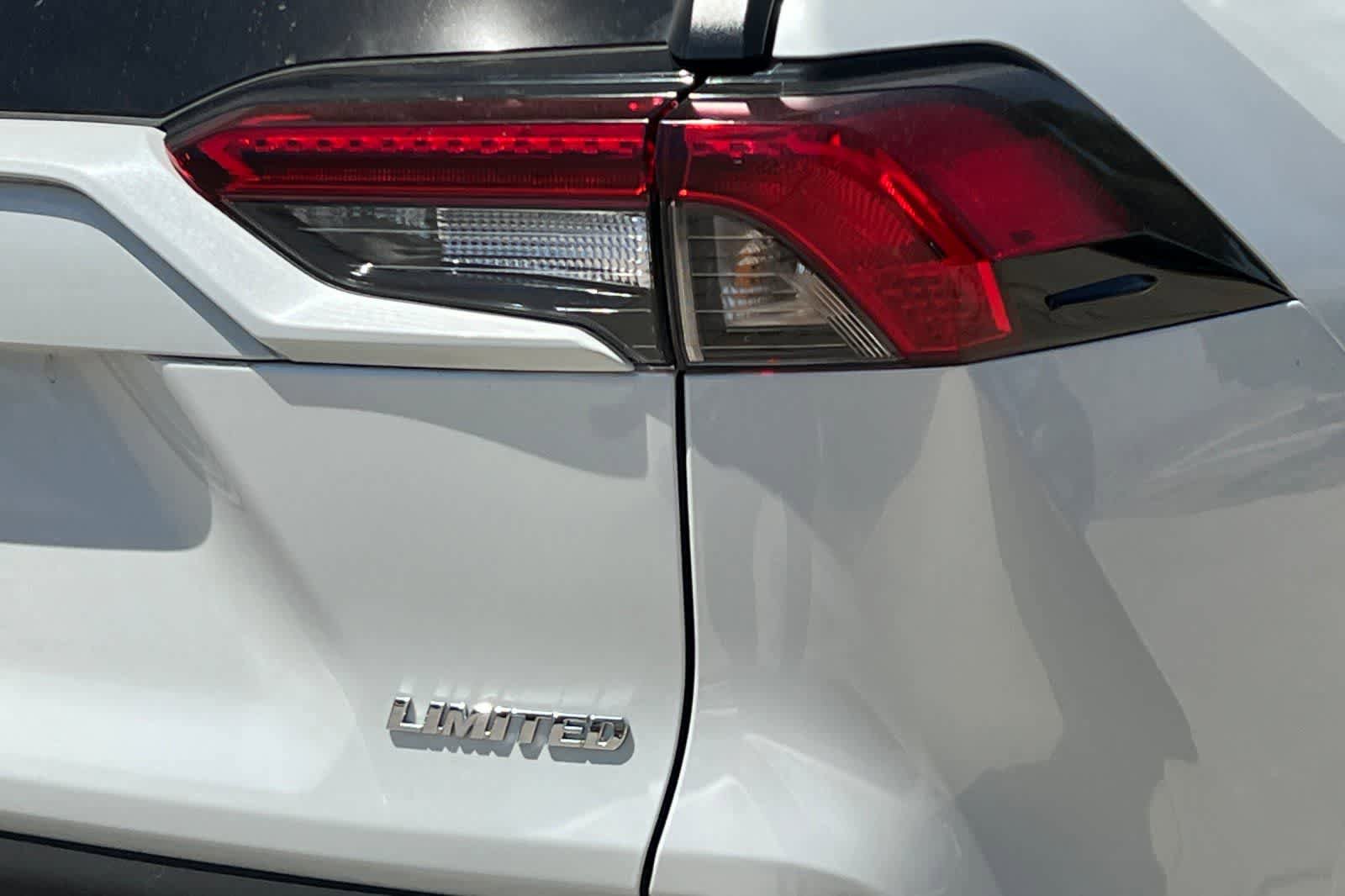 Used 2023 Toyota RAV4 XLE Premium FWD image 13