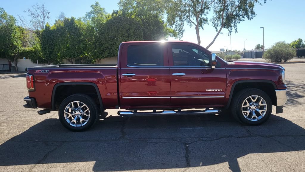 Used 2017 GMC Sierra 1500 SLT w/ SLT Premium Package AWD/4WD image 11