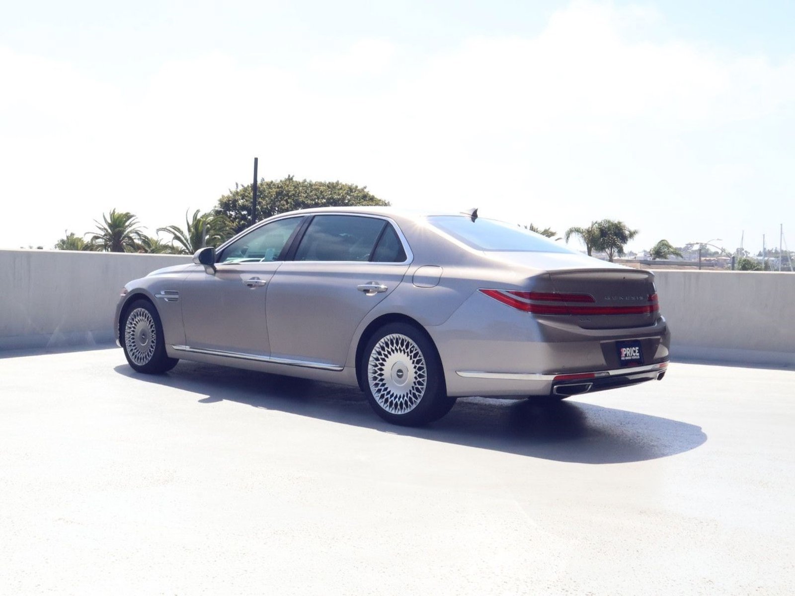 Used 2021 Genesis G90 3.3T Premium RWD video 3