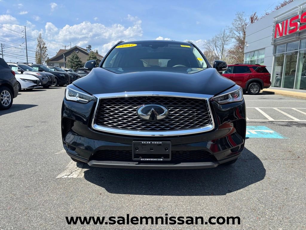 Used 2023 INFINITI QX50 Luxe AWD/4WD image 2