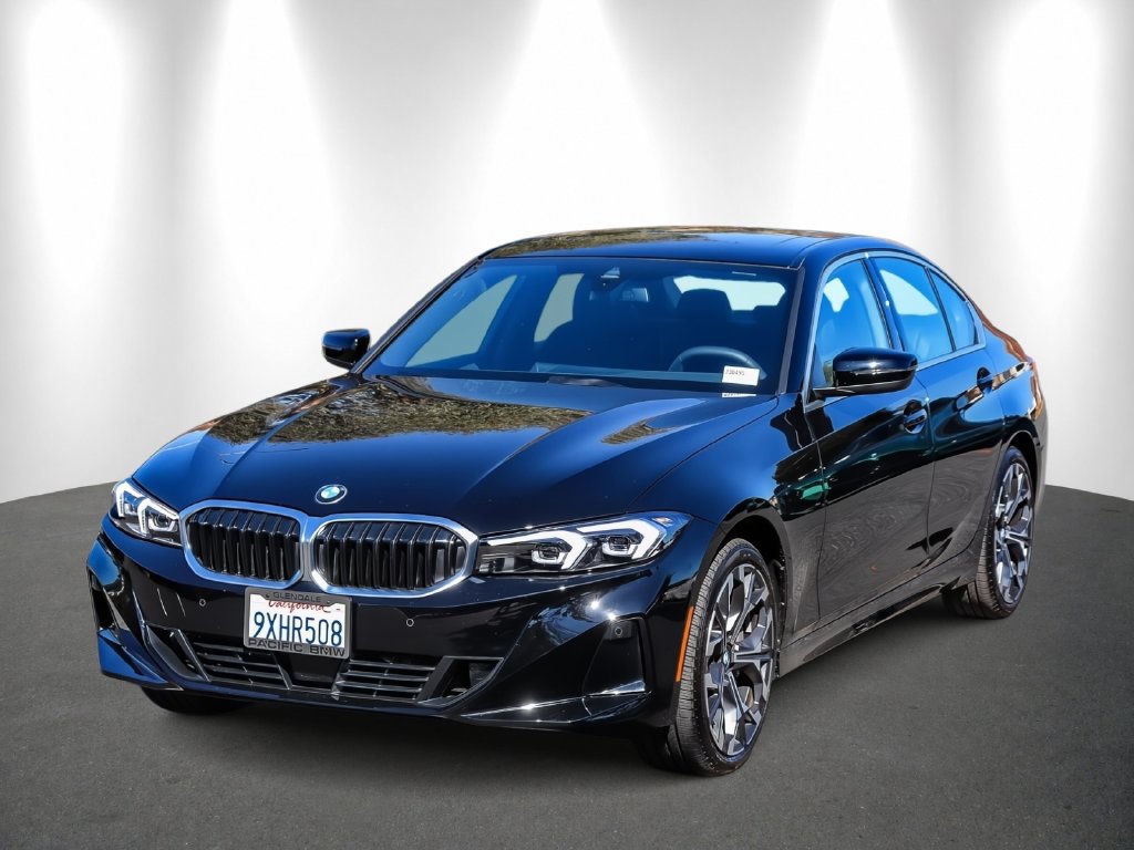 Used 2026 BMW 330i xDrive Sedan w/ Convenience Package AWD/4WD image 3
