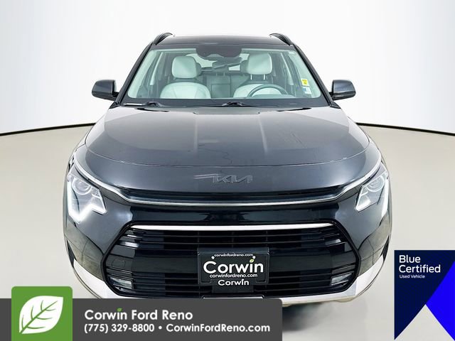 Used 2024 Kia Niro EX Touring video 2