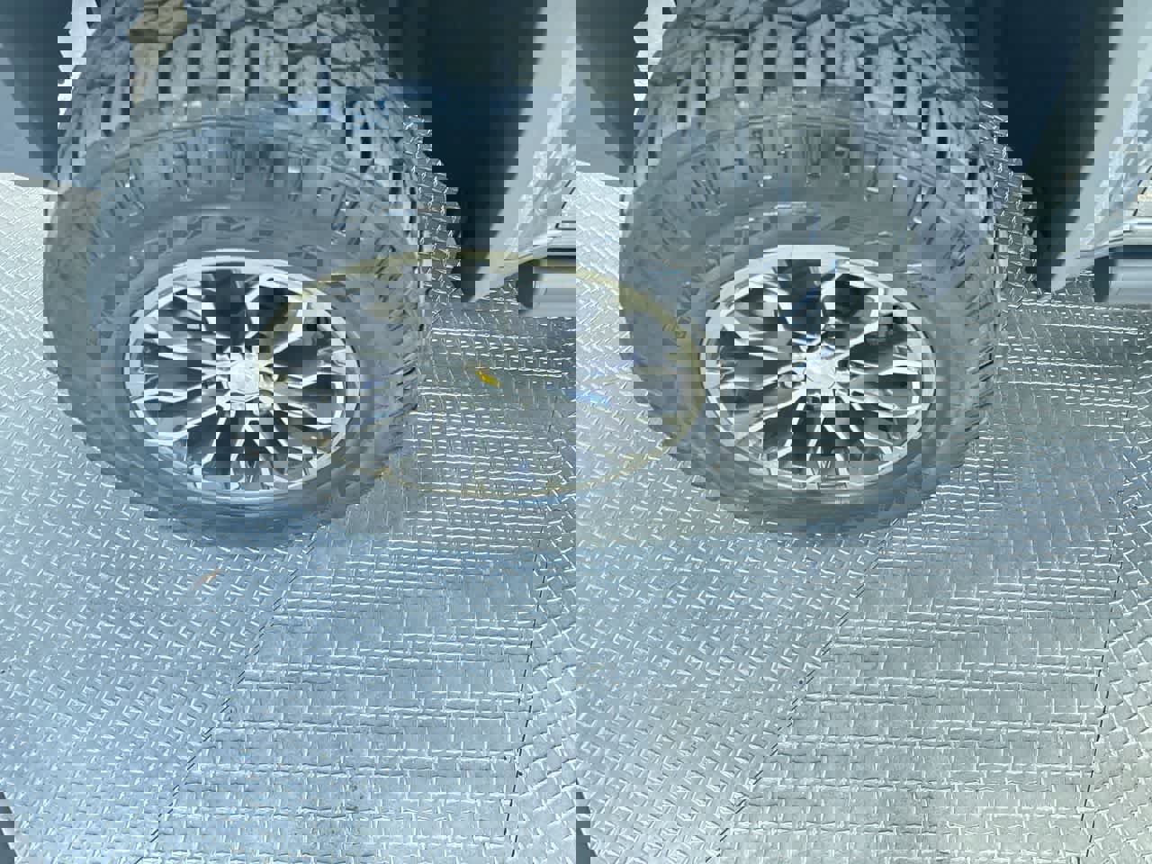 Used 2020 Chevrolet Colorado ZR2 image 11