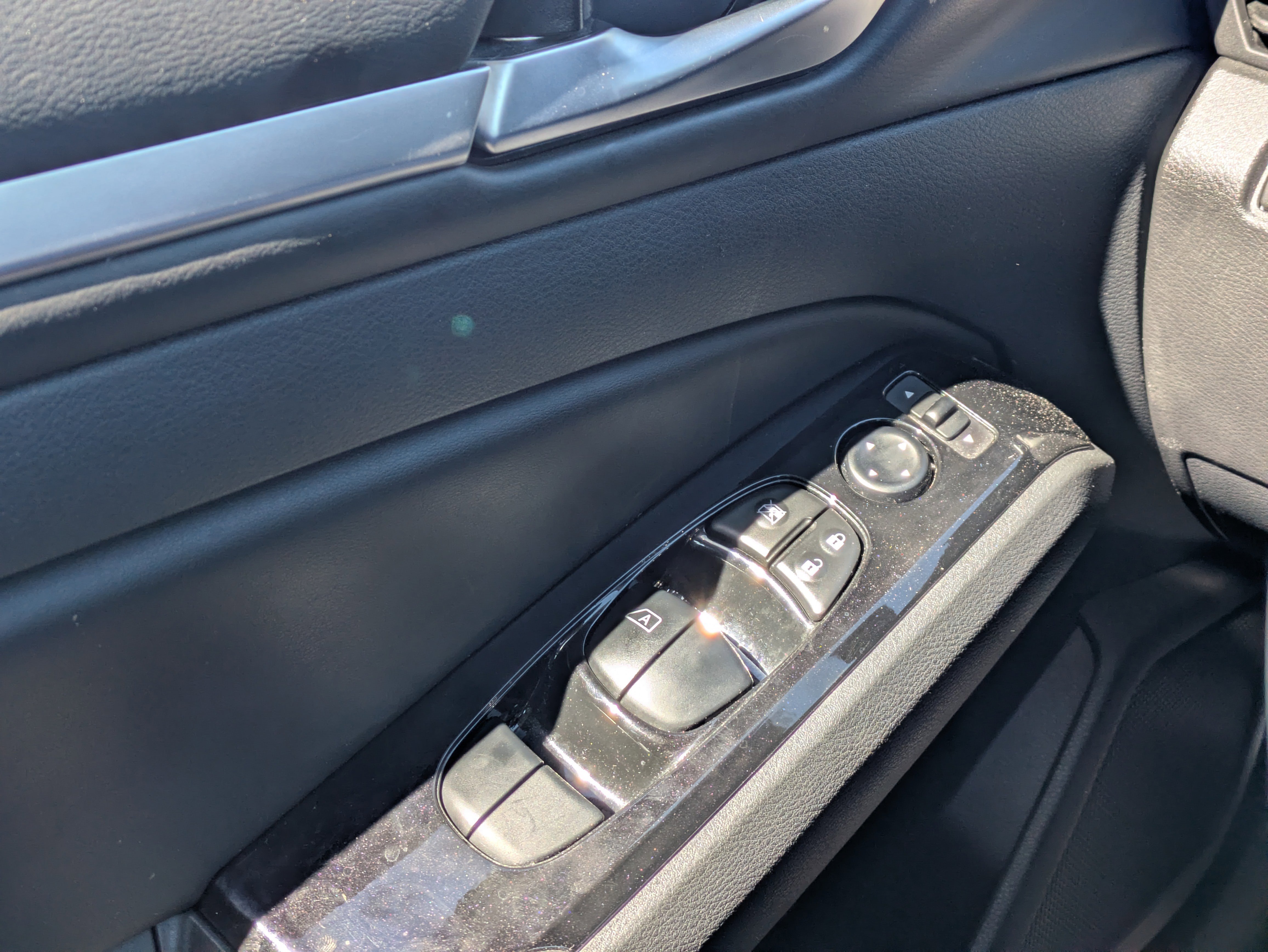 Used 2024 Nissan Altima 2.5 SR image 26