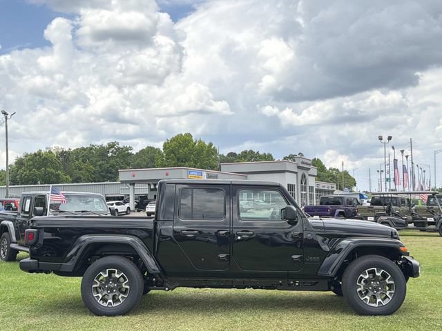 New 2026 Jeep Gladiator Sport AWD/4WD image 6