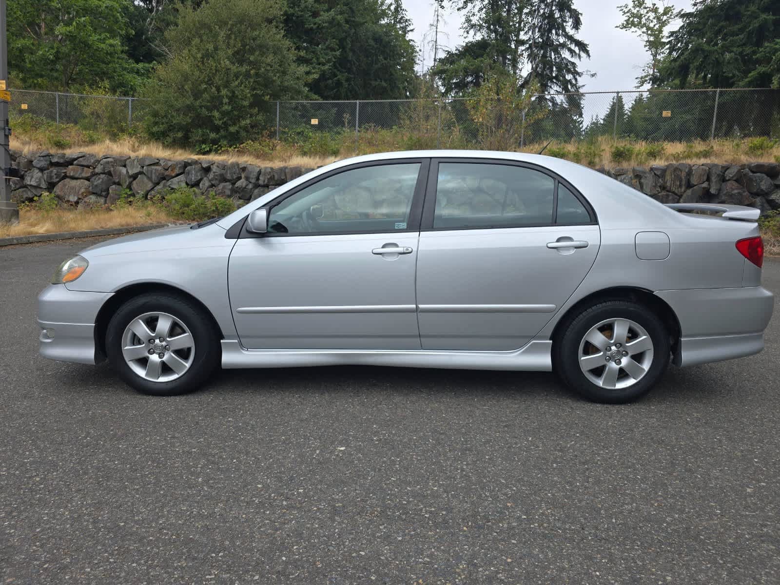 Used 2005 Toyota Corolla S w/ Extra Value Pkg 1 FWD image 3