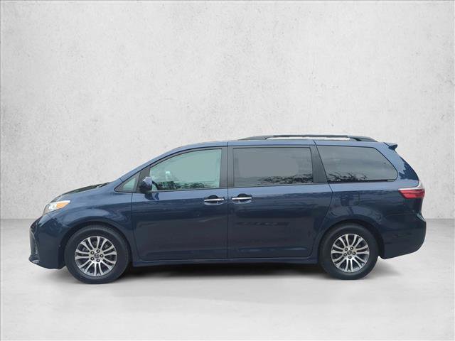 Certified 2019 Toyota Sienna XLE FWD image 8
