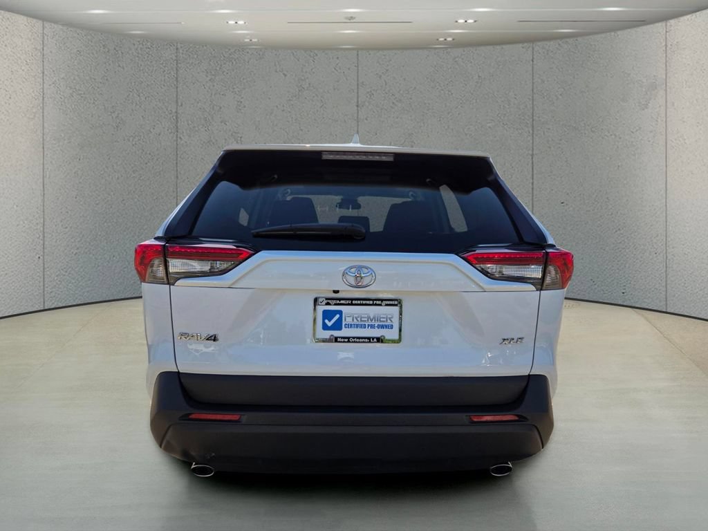 Used 2023 Toyota RAV4 XLE w/ Convenience Package FWD image 4