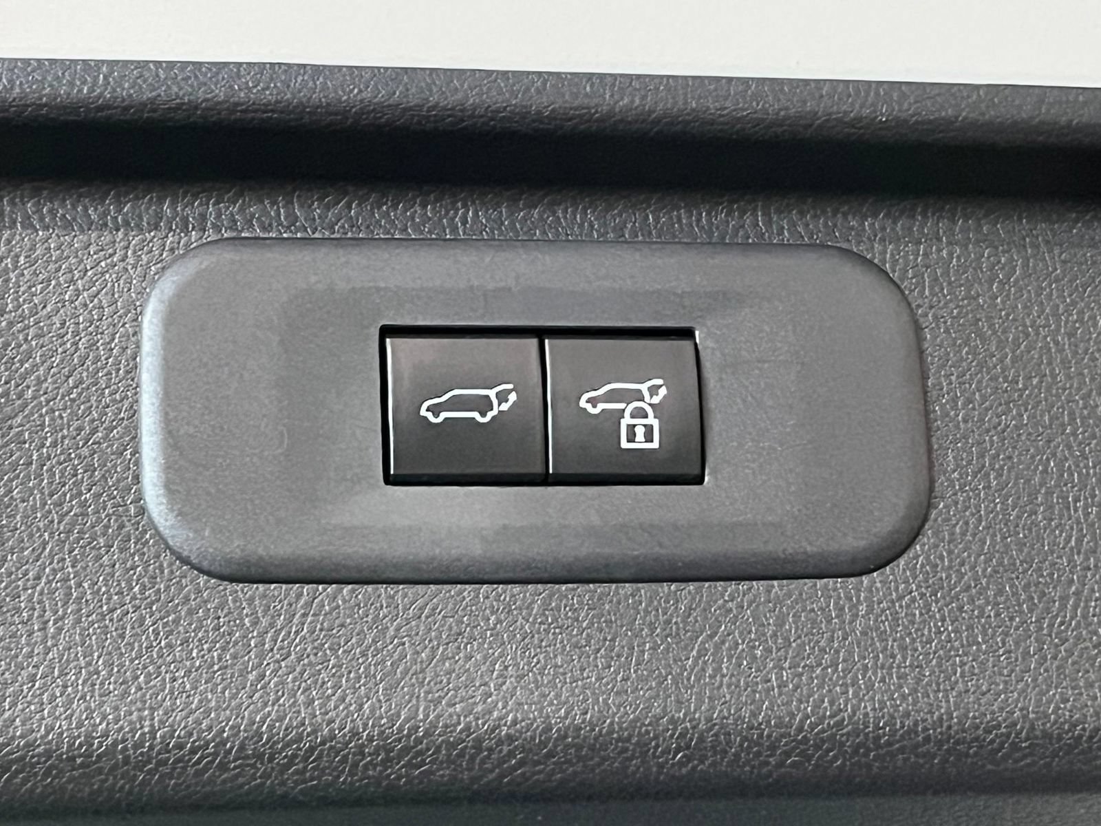 Used 2024 Toyota Grand Highlander AWD Hybrid image 11