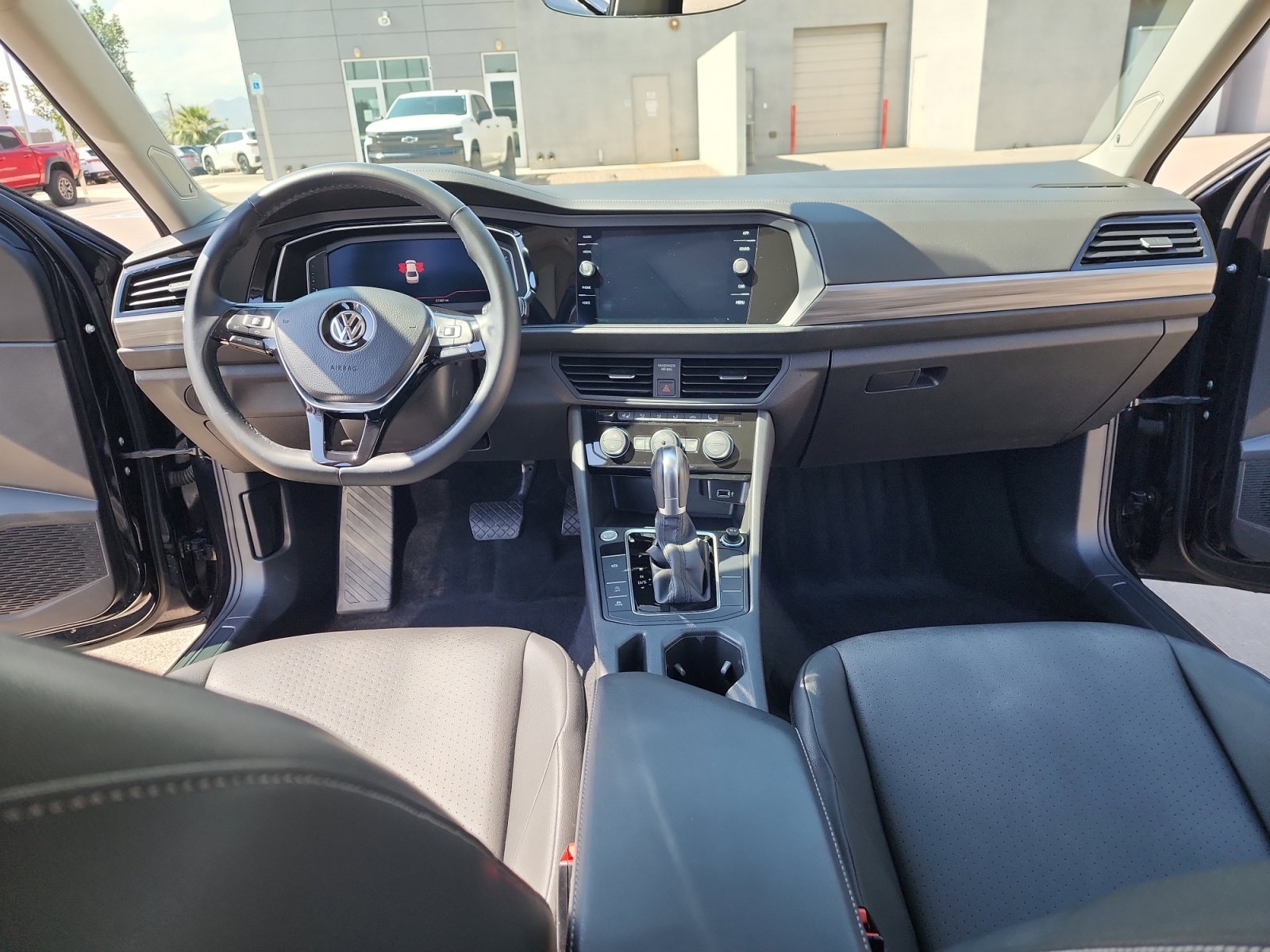 Used 2019 Volkswagen Jetta SEL w/ Cold Weather Package image 20