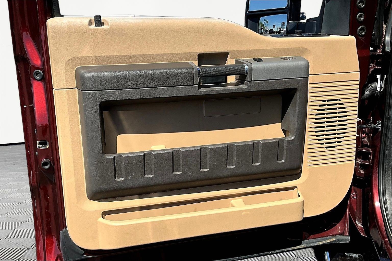 Used 2016 Ford F250 Lariat w/ Lariat Interior Package image 19