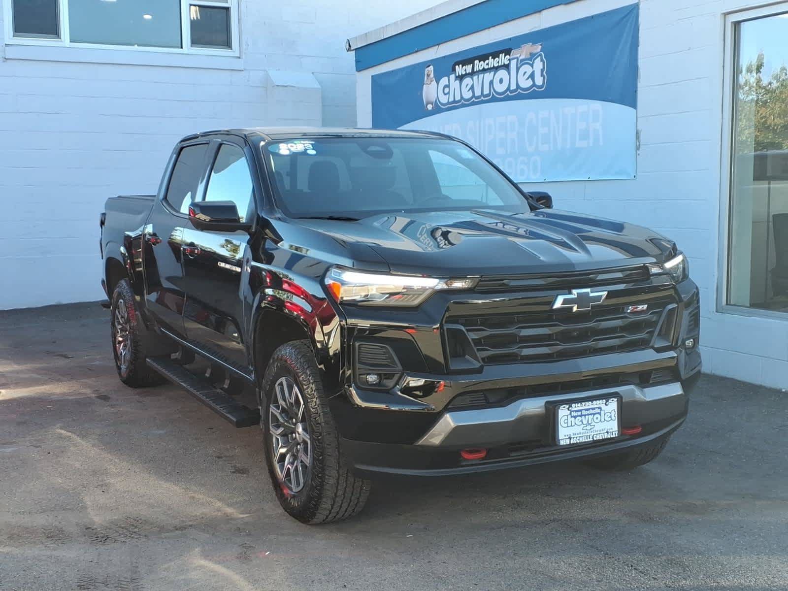 Used 2023 Chevrolet Colorado Z71 w/ Z71 Convenience Package 2 AWD/4WD image 1