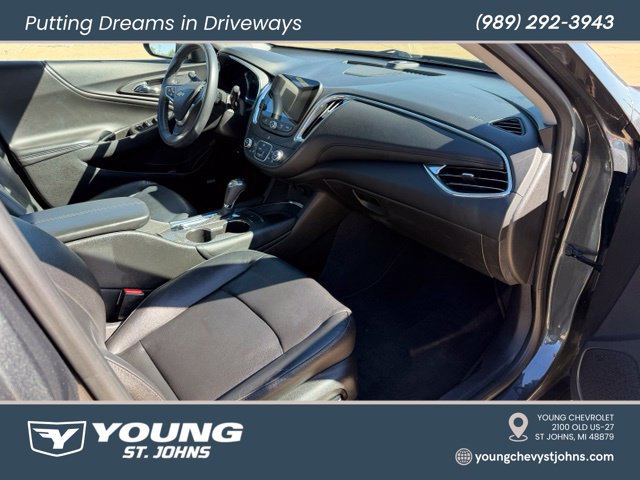 Certified 2017 Chevrolet Malibu LT w/ Leather Package FWD image 16