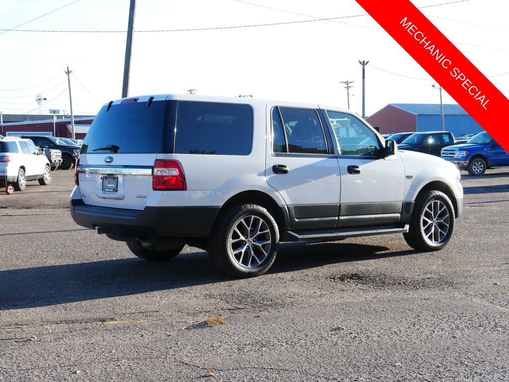 Used 2016 Ford Expedition XL w/ SSV Upgrade Package image 3