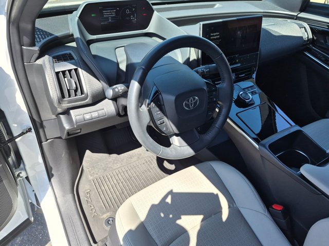 Used 2023 Toyota bZ4X AWD image 9