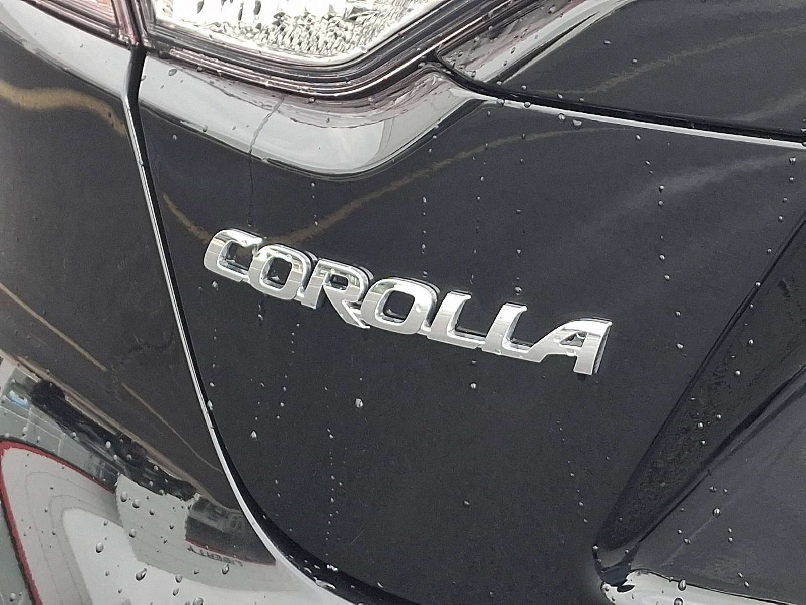 Used 2024 Toyota Corolla LE image 30