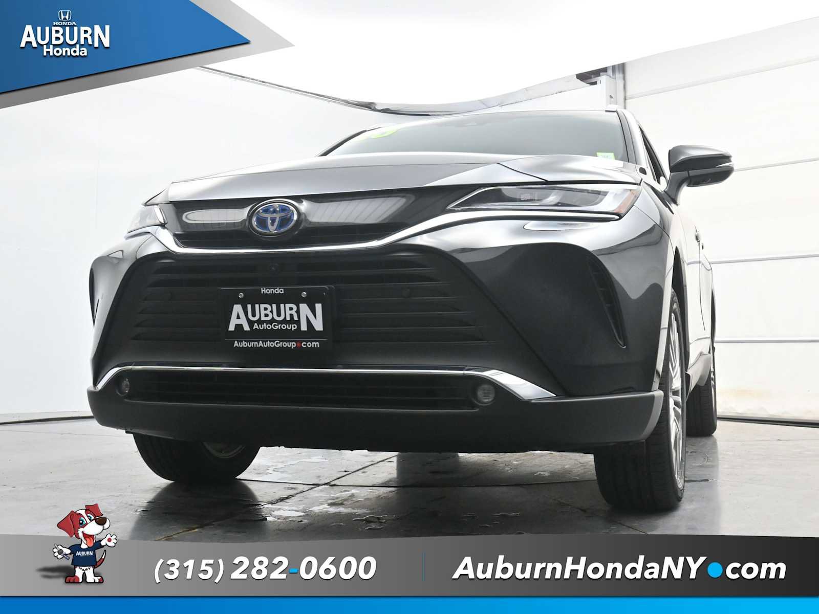 Used 2023 Toyota Venza Limited image 17