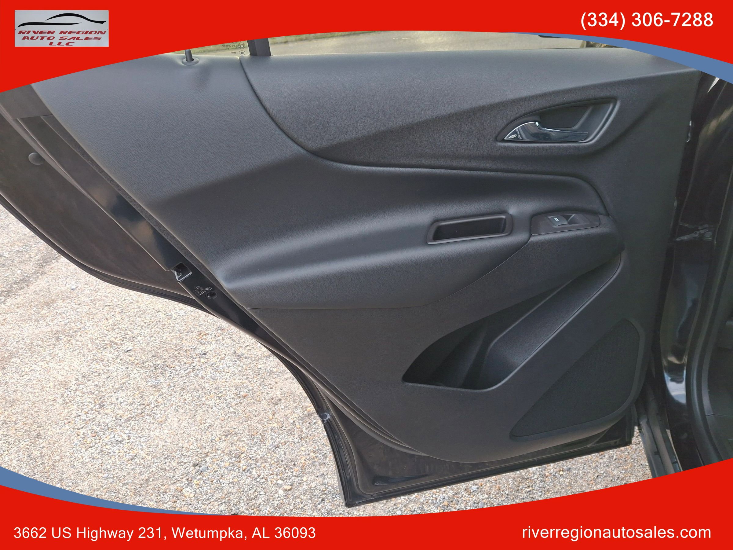 Used 2018 Chevrolet Equinox LT image 16