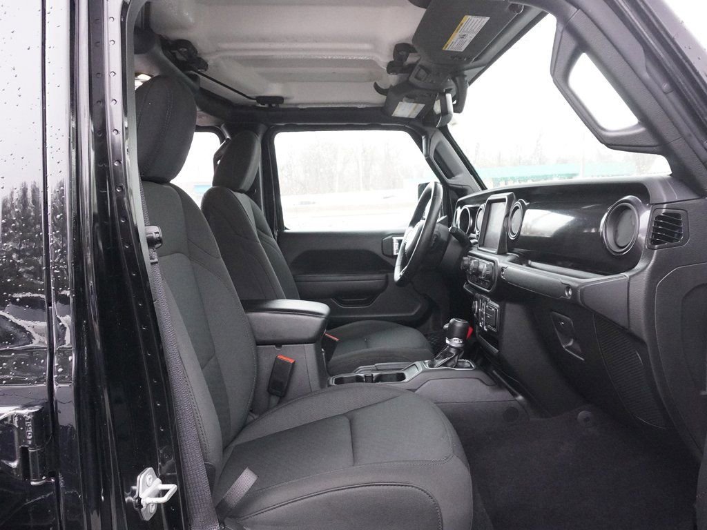 Used 2022 Jeep Gladiator Sport image 26
