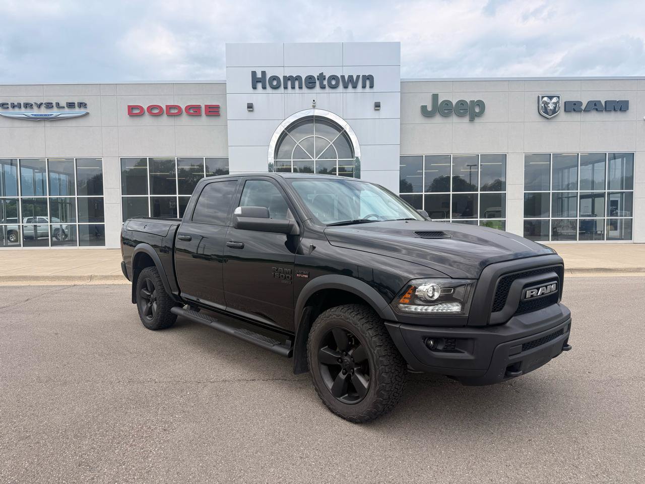 Used 2019 RAM 1500 Warlock AWD/4WD image 1