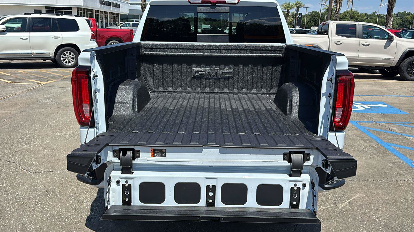 New 2026 GMC Sierra 1500 Denali AWD/4WD image 7