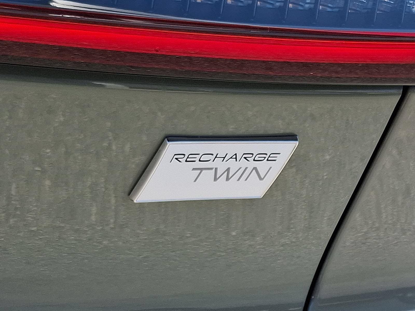 Certified 2023 Volvo C40 P8 Recharge Ultimate w/ Protection Package Premier AWD/4WD image 30